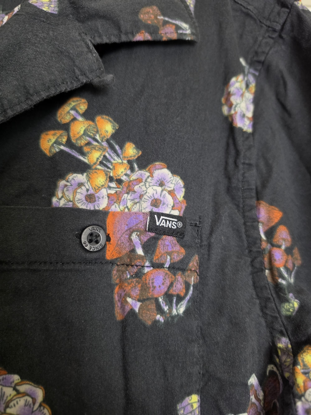Vans Men’s Black Fungus Short-Sleeve Button Up Shirt - Picture 5 of 11